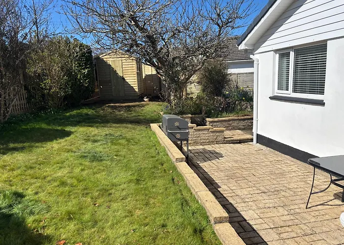Sea View Bungalow In Carbis Bay Sleeps 6