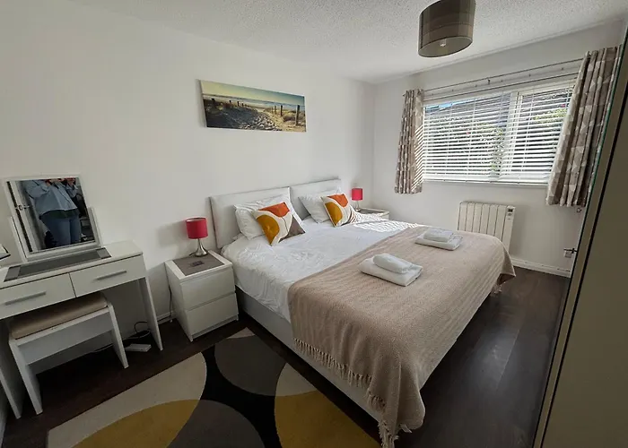 Sea View Bungalow In Carbis Bay Sleeps 6